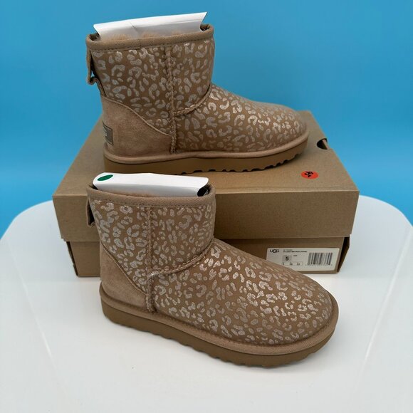 Ugg Women's Classic Mini Metallic Snow Leopard Print Boot, Size 5, Amphora - Picture 5 of 12
